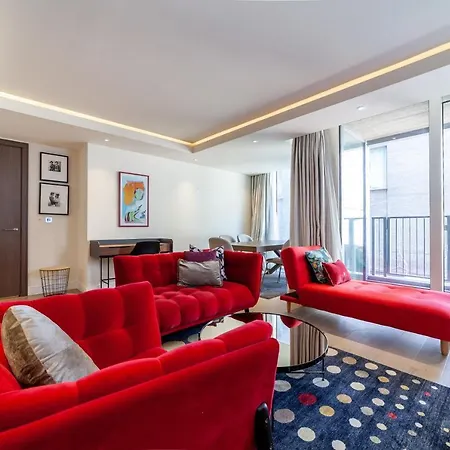Stylish 2-Br Ground Floor Apt In Chelsea London Exterior foto