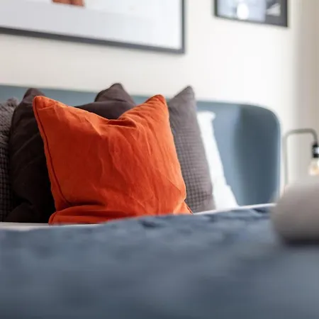 Stylish 2-Br Ground Floor Apt In Chelsea London Exterior foto